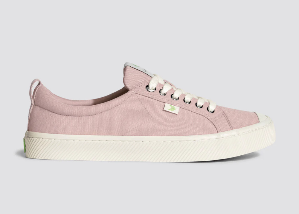 Cariuma OCA Low Casual Sneakers Mens 8 Womens 9.5 Rose Pink White Canvas NIB